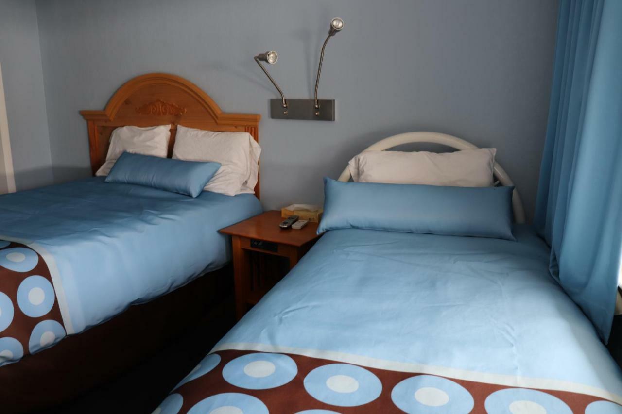 Hitching Post Country Motel Cornwall Экстерьер фото