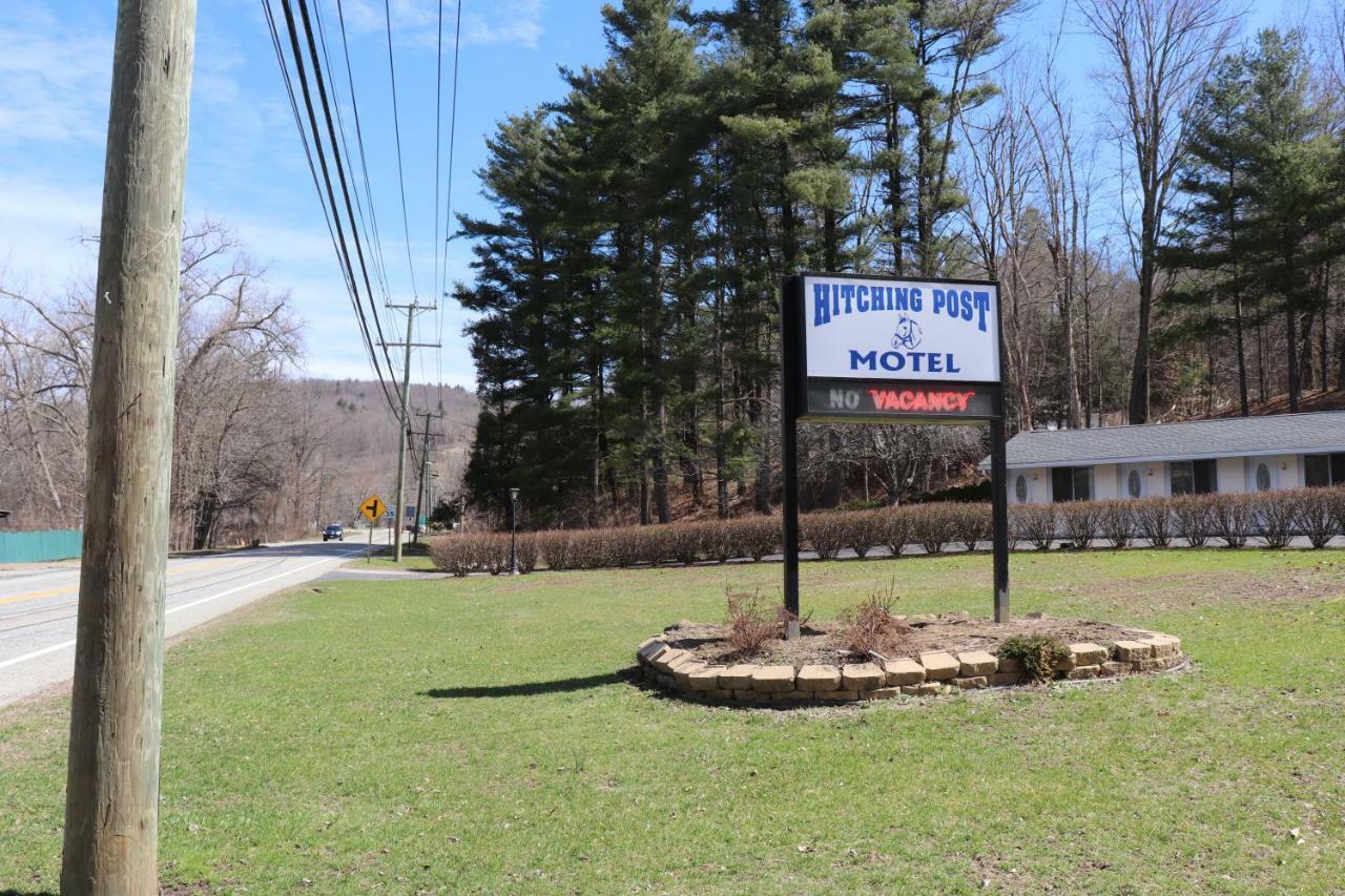 Hitching Post Country Motel Cornwall Экстерьер фото