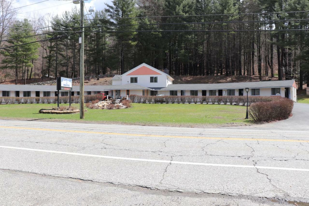 Hitching Post Country Motel Cornwall Экстерьер фото